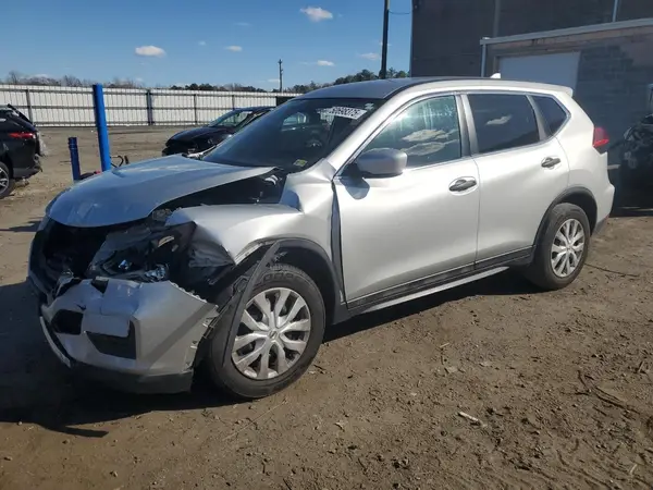 5N1AT2MN2HC825475 2017 NISSAN ROGUE - Image 1