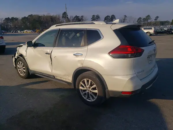 5N1AT2MN3HC754447 2017 NISSAN ROGUE - Image 2