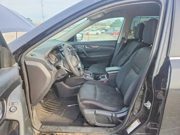 2017 NISSAN ROGUE auction photo 7