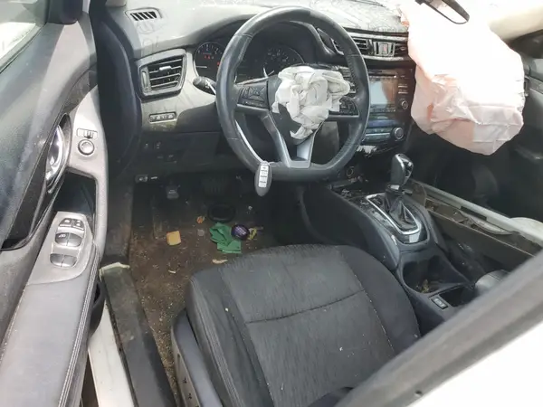 5N1AT2MN3HC784273 2017 NISSAN ROGUE - Image 8