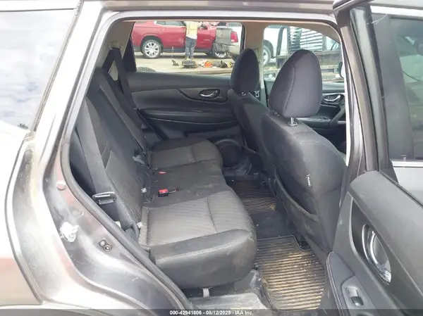 5N1AT2MN3HC833956 2017 NISSAN ROGUE - Image 8