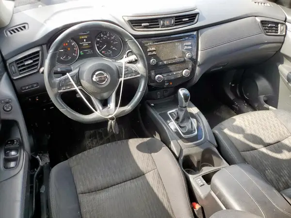 5N1AT2MN4HC735888 2017 NISSAN ROGUE - Image 8