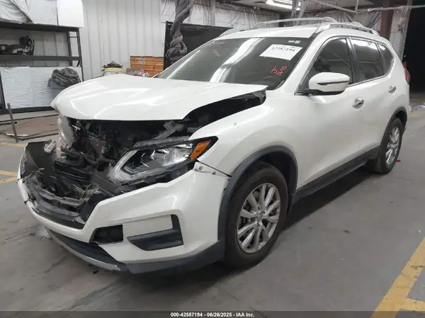 5N1AT2MN4HC775274 2017 NISSAN ROGUE - Image 2