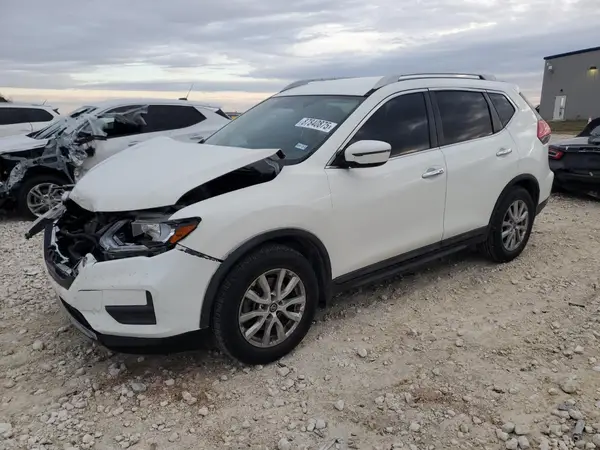 5N1AT2MN4HC835568 2017 NISSAN ROGUE - Image 1