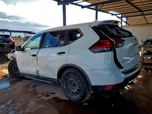 5N1AT2MN5HC744812 2017 NISSAN ROGUE - Image 2