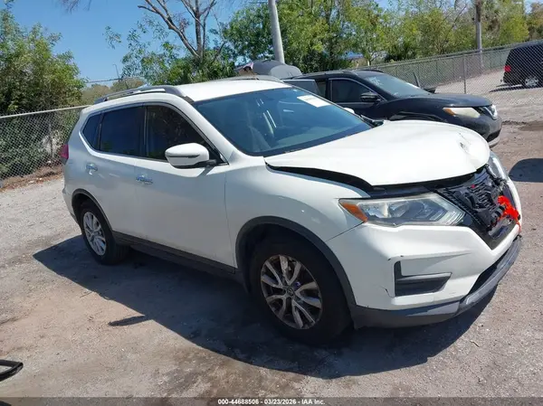 5N1AT2MN6HC751574 2017 NISSAN ROGUE - Image 1