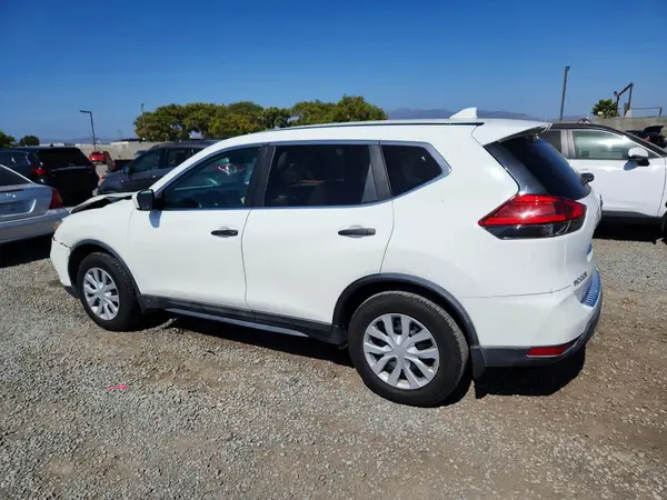 5N1AT2MN6HC823888 2017 NISSAN ROGUE - Image 2