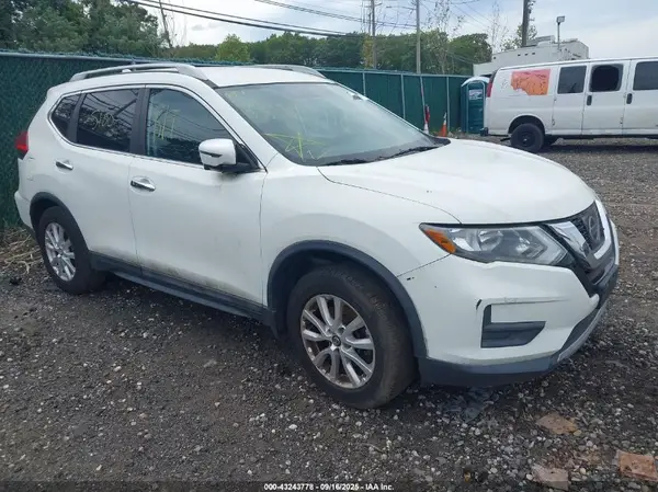 5N1AT2MN6HC827553 2017 NISSAN ROGUE - Image 1