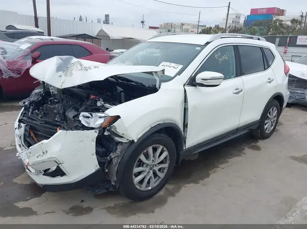5N1AT2MN6HC842103 2017 NISSAN ROGUE - Image 2