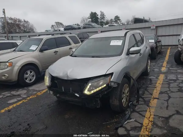 5N1AT2MN7GC910469 2016 NISSAN ROGUE - Image 2