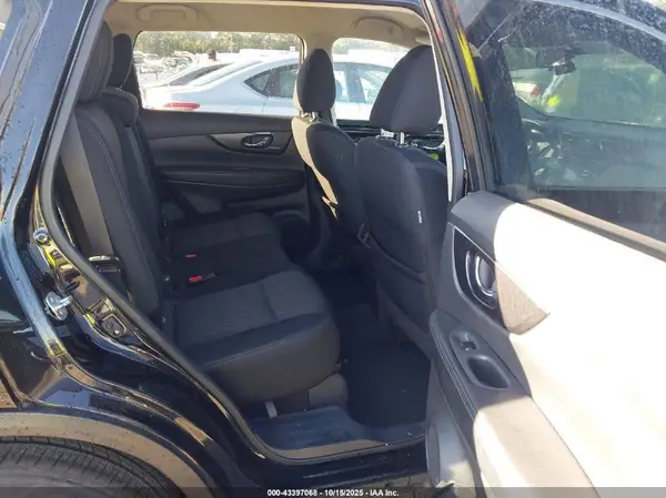 5N1AT2MN7HC752734 2017 NISSAN ROGUE - Image 8