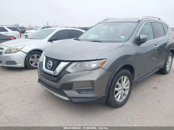 5N1AT2MN7HC838013 2017 NISSAN ROGUE - Image 2
