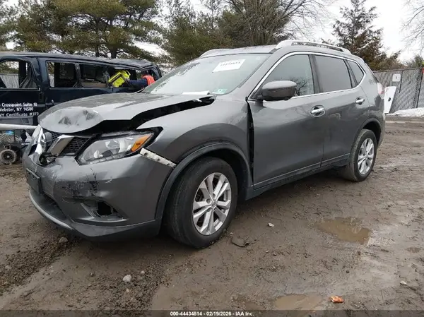 5N1AT2MN8GC805195 2016 NISSAN ROGUE - Image 2