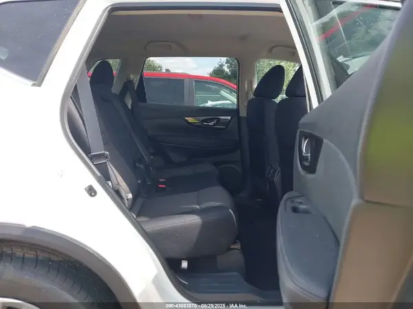 5N1AT2MN8HC744979 2017 NISSAN ROGUE - Image 8