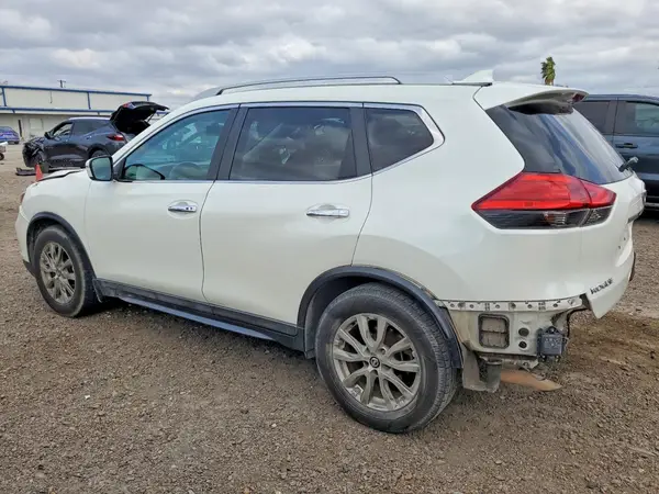 5N1AT2MN8HC778243 2017 NISSAN ROGUE - Image 2
