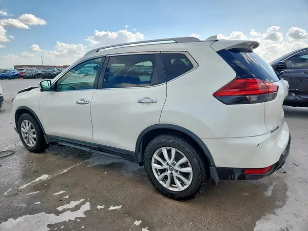 5N1AT2MN8HC830759 2017 NISSAN ROGUE - Image 2