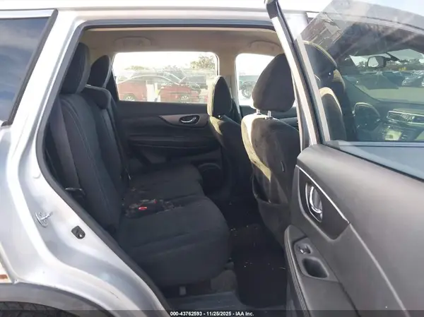 5N1AT2MN9GC832356 2016 NISSAN ROGUE - Image 8