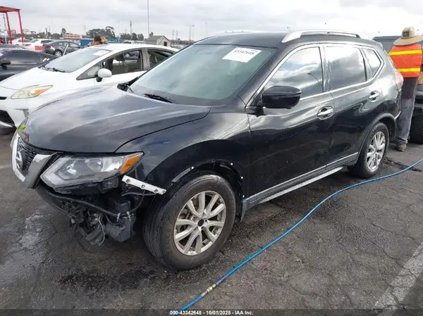 5N1AT2MN9HC754520 2017 NISSAN ROGUE - Image 2
