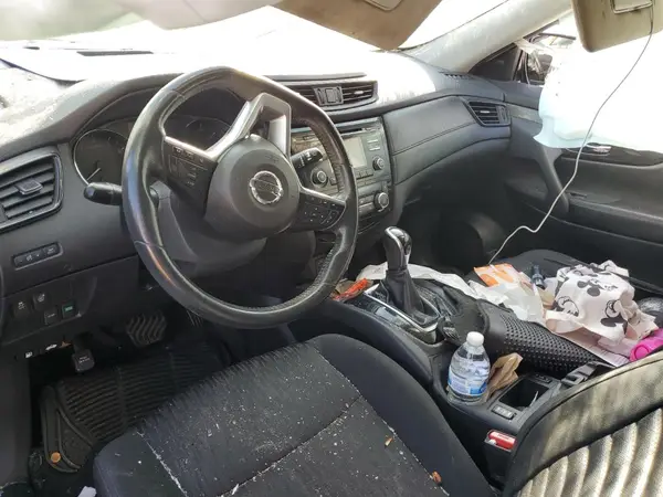 5N1AT2MN9HC759586 2017 NISSAN ROGUE - Image 8