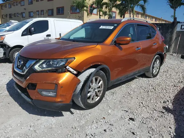 5N1AT2MN9HC761869 2017 NISSAN ROGUE - Image 1