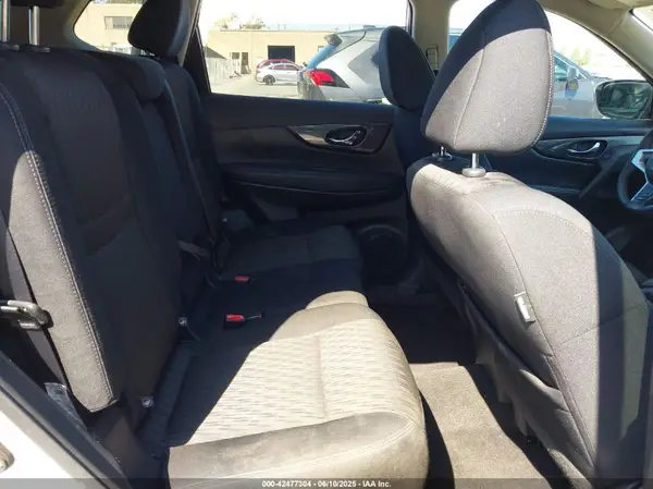 5N1AT2MN9HC778932 2017 NISSAN ROGUE - Image 8
