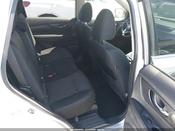5N1AT2MN9HC779188 2017 NISSAN ROGUE - Image 8