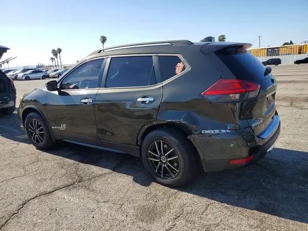 5N1AT2MNXHC760374 2017 NISSAN ROGUE - Image 2