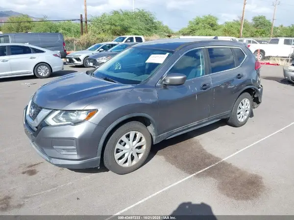 5N1AT2MNXHC788109 2017 NISSAN ROGUE - Image 2