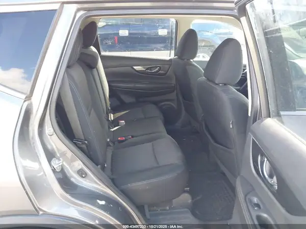 5N1AT2MNXHC788109 2017 NISSAN ROGUE - Image 8