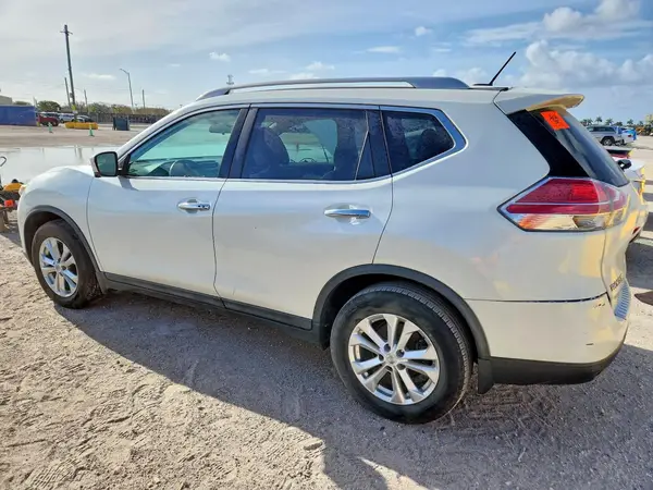 5N1AT2MT0GC888121 2016 NISSAN ROGUE - Image 2