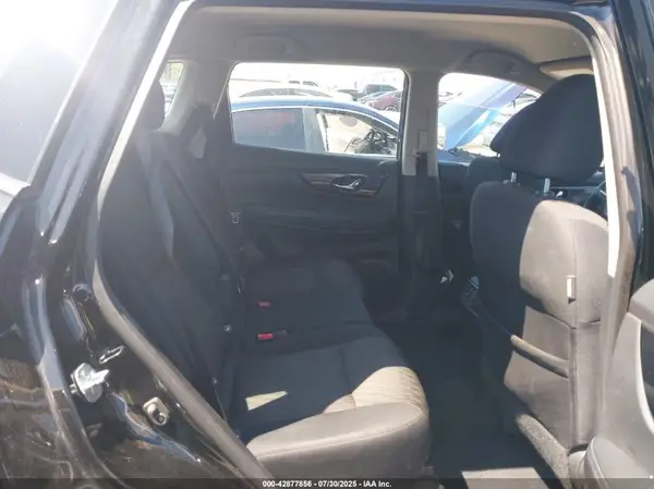 5N1AT2MT0HC737524 2017 NISSAN ROGUE - Image 8