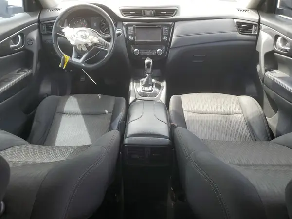 5N1AT2MT0HC740827 2017 NISSAN ROGUE - Image 8