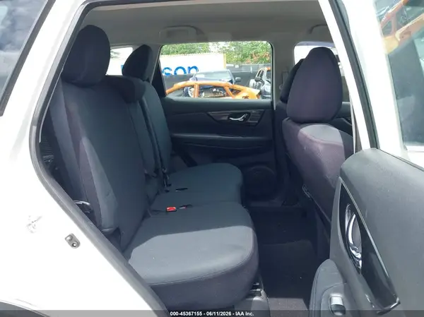5N1AT2MT0HC741024 2017 NISSAN ROGUE - Image 8