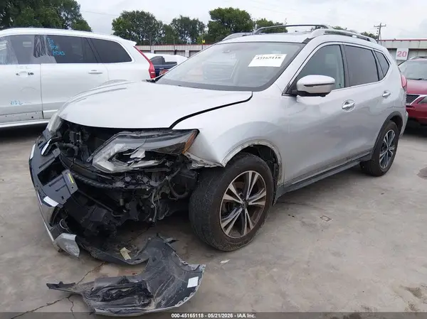 5N1AT2MT0HC747857 2017 NISSAN ROGUE - Image 2