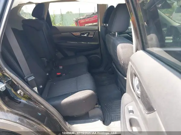 5N1AT2MT0HC753612 2017 NISSAN ROGUE - Image 8