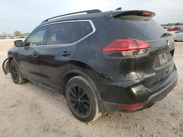 5N1AT2MT0HC761872 2017 NISSAN ROGUE - Image 2