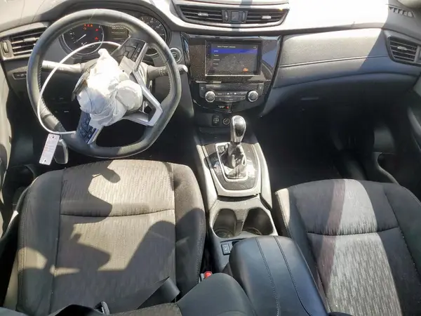 5N1AT2MT0HC762102 2017 NISSAN ROGUE - Image 8