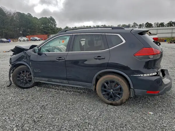 5N1AT2MT0HC770538 2017 NISSAN ROGUE - Image 2