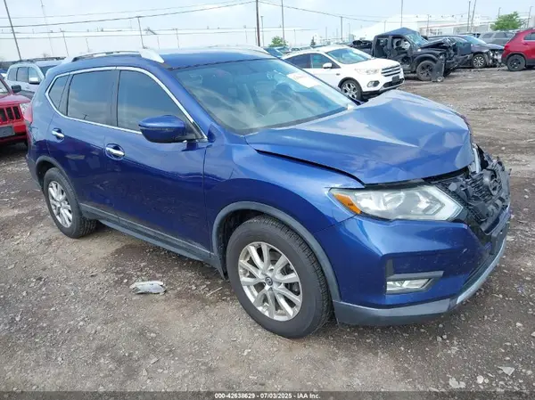 5N1AT2MT0HC771169 2017 NISSAN ROGUE - Image 1