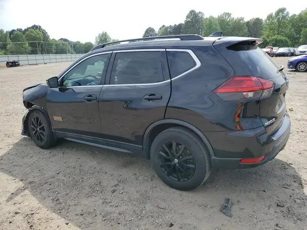 5N1AT2MT0HC772547 2017 NISSAN ROGUE - Image 2