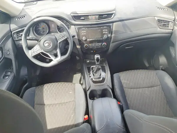 5N1AT2MT0HC779465 2017 NISSAN ROGUE - Image 8