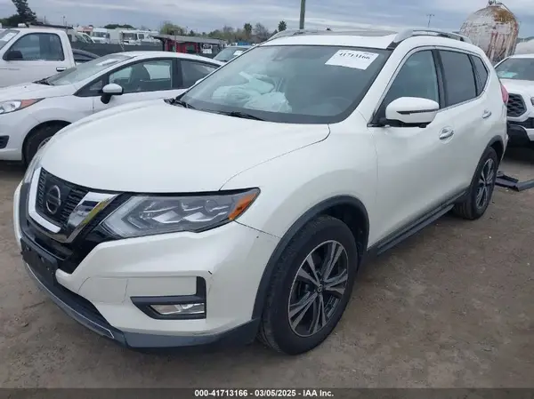 5N1AT2MT0HC783063 2017 NISSAN ROGUE - Image 2
