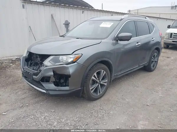 5N1AT2MT0HC784200 2017 NISSAN ROGUE - Image 2