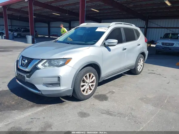 5N1AT2MT0HC786450 2017 NISSAN ROGUE - Image 2
