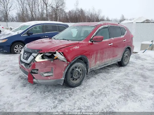 5N1AT2MT0HC787078 2017 NISSAN ROGUE - Image 2