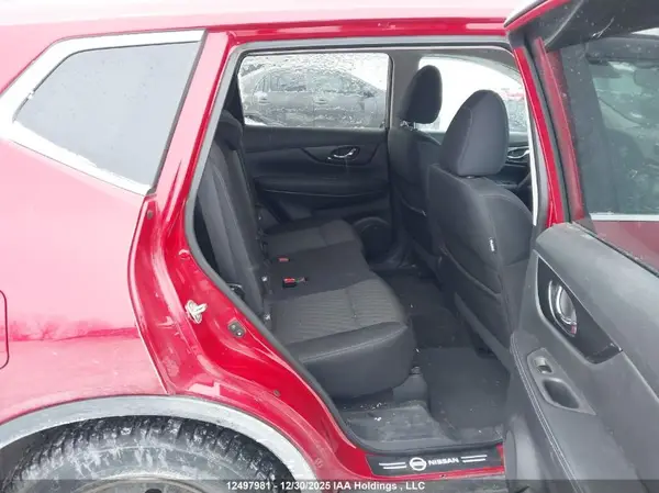 5N1AT2MT0HC787078 2017 NISSAN ROGUE - Image 8