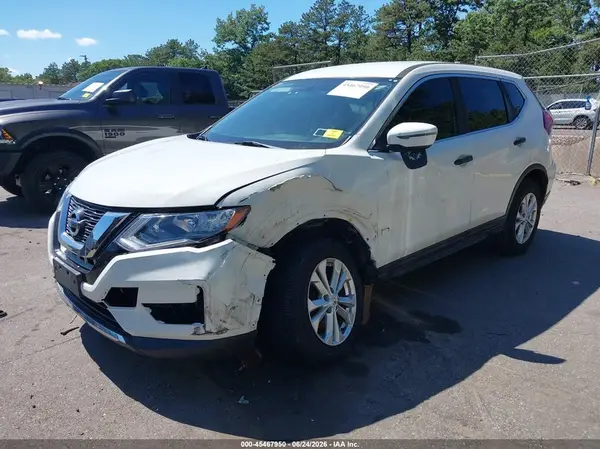 5N1AT2MT0HC787968 2017 NISSAN ROGUE - Image 2