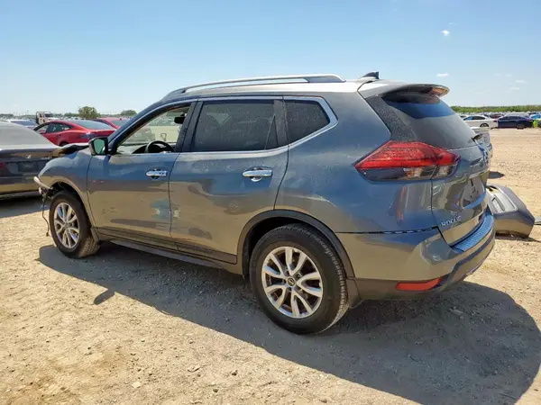 5N1AT2MT0HC799263 2017 NISSAN ROGUE - Image 2