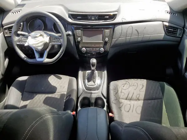 5N1AT2MT0HC799263 2017 NISSAN ROGUE - Image 8