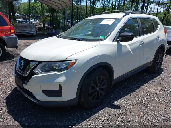 5N1AT2MT0HC803781 2017 NISSAN ROGUE - Image 2
